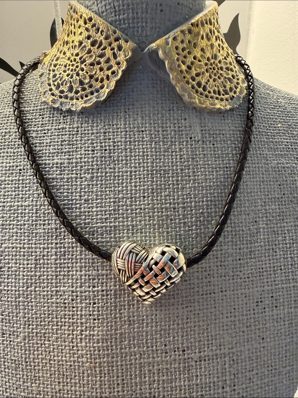 EUC Brighton Woven Heart Cafe Du Trocadero Short Necklace